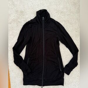 Thyme maternity black zip up xxs